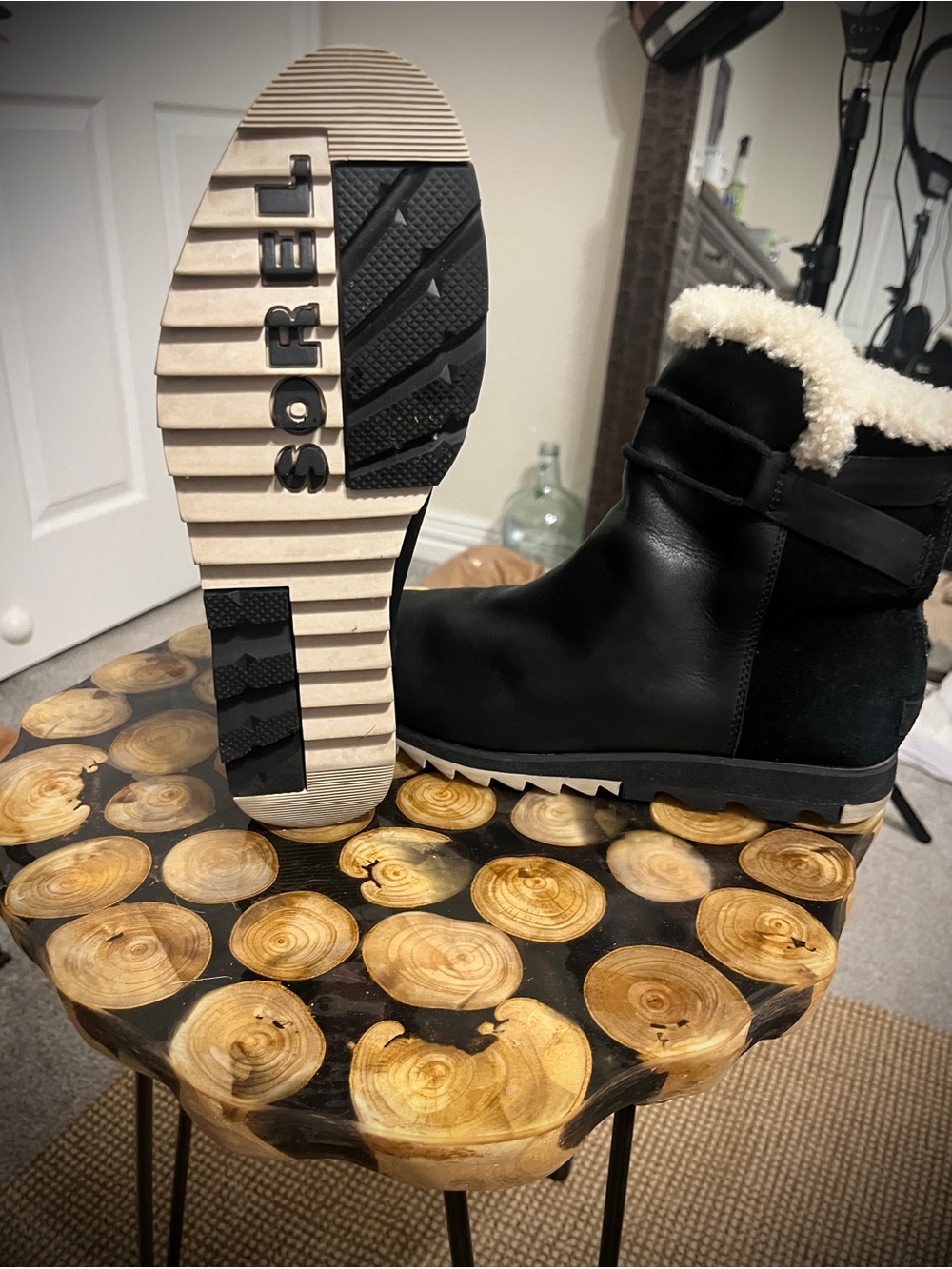 Sorel Hiking *Best Boot* Black and Cream Shearling-Trim Boot